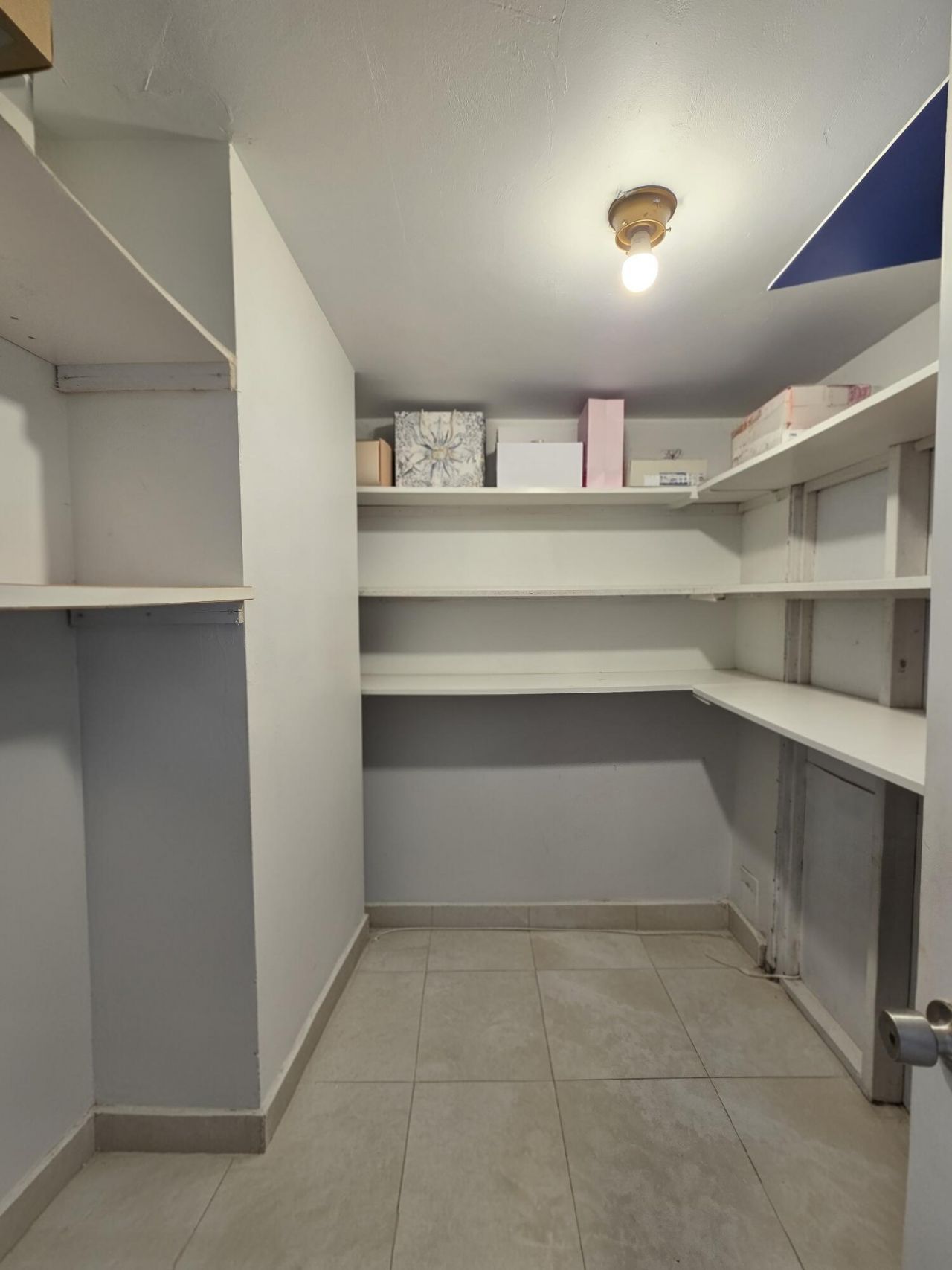 137 Golden Isles Drive, Unit 1202, Hallandale Beach, FL 33009 Photo