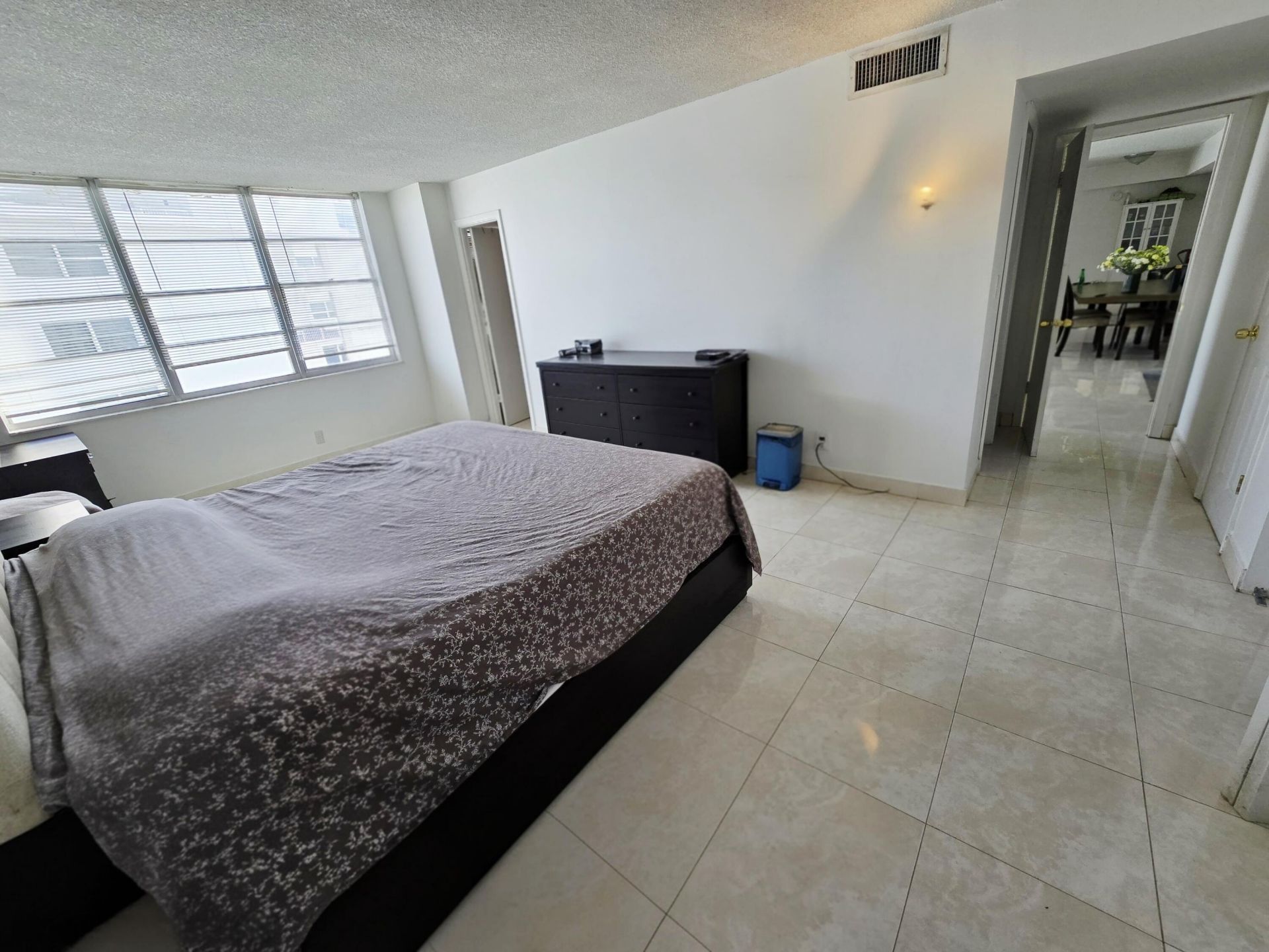 137 Golden Isles Drive, Unit 1202, Hallandale Beach, FL 33009 Photo