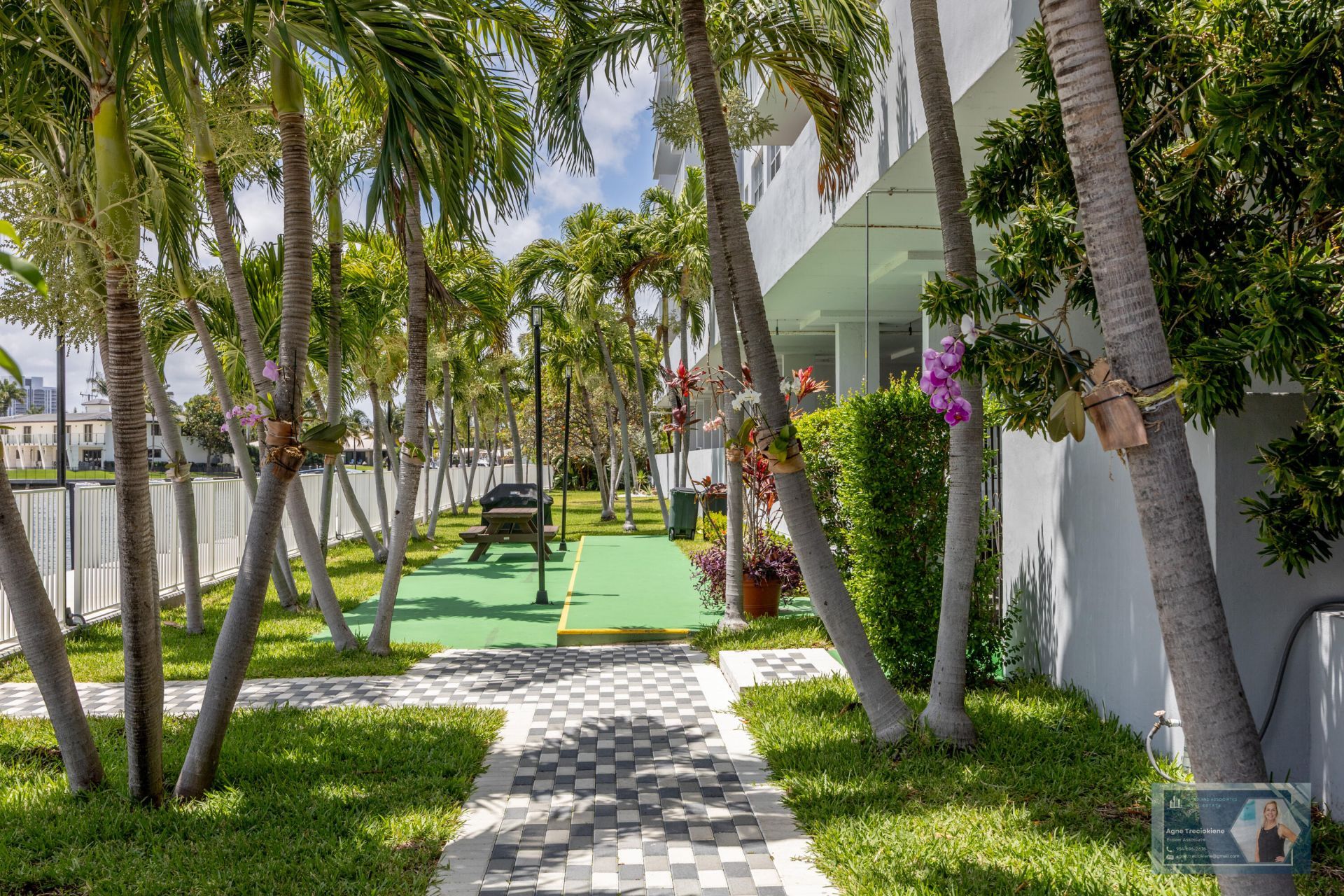 137 Golden Isles Drive, Unit 1202, Hallandale Beach, FL 33009 Photo