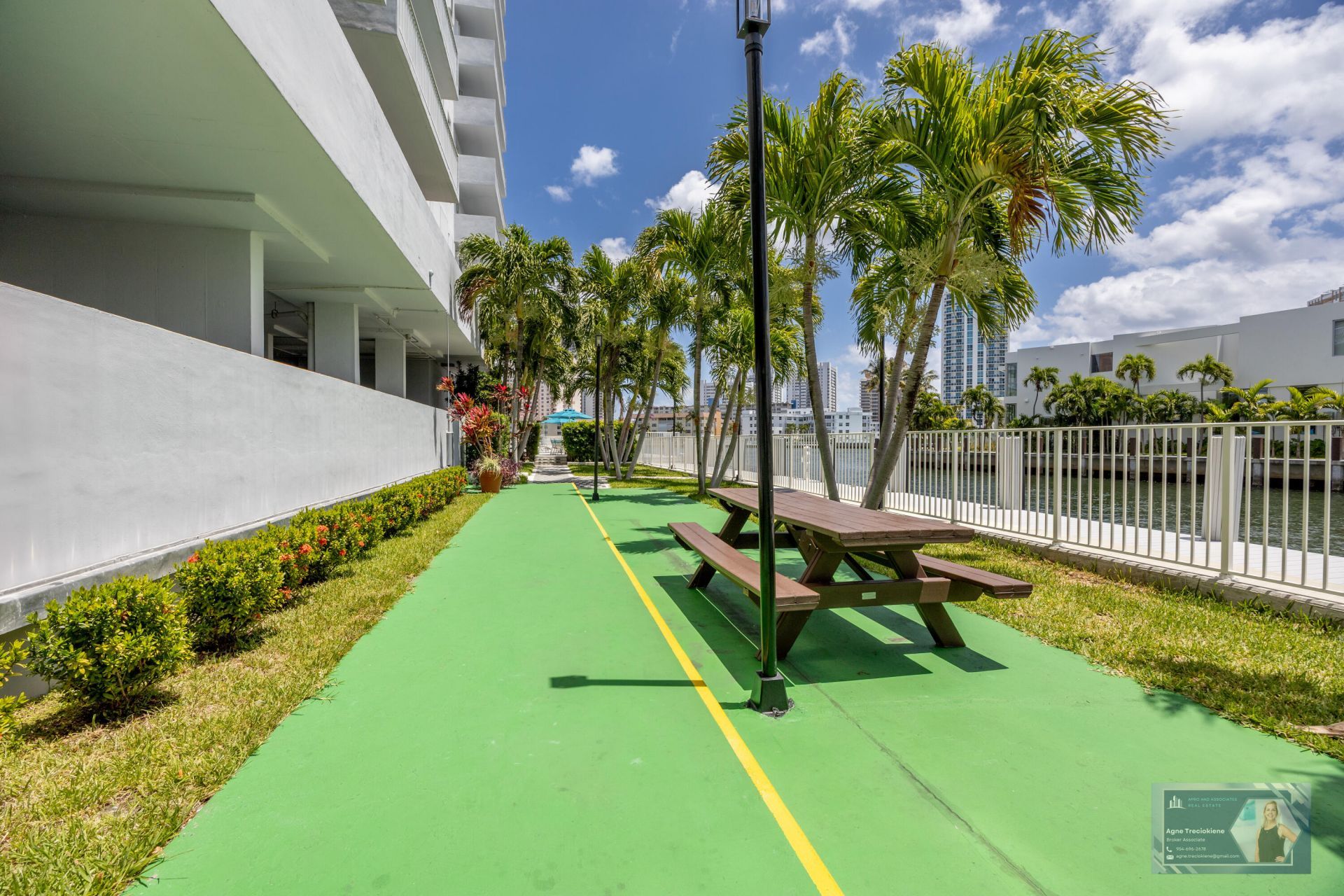 137 Golden Isles Drive, Unit 1202, Hallandale Beach, FL 33009 Photo