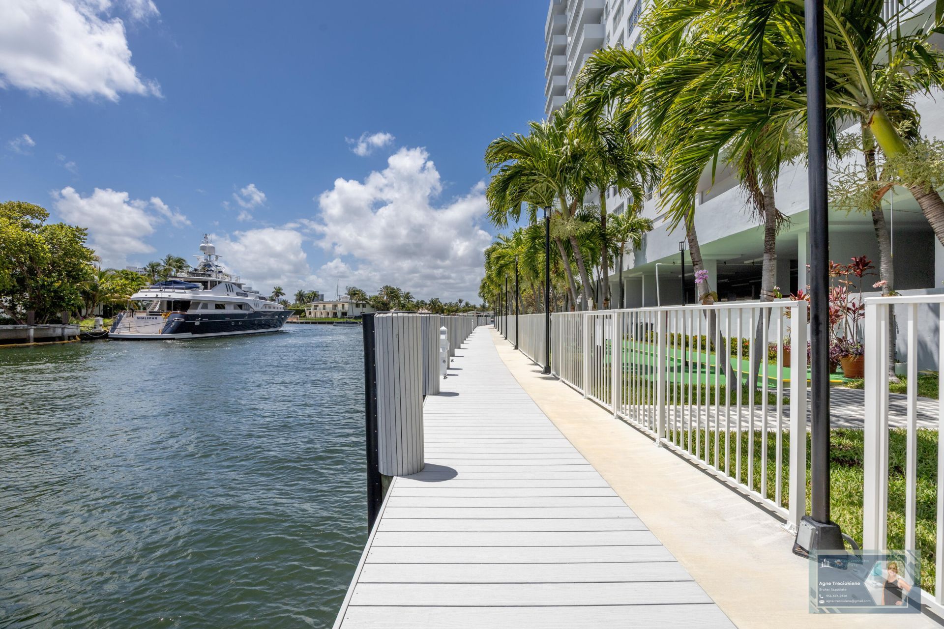 137 Golden Isles Drive, Unit 1202, Hallandale Beach, FL 33009 Photo