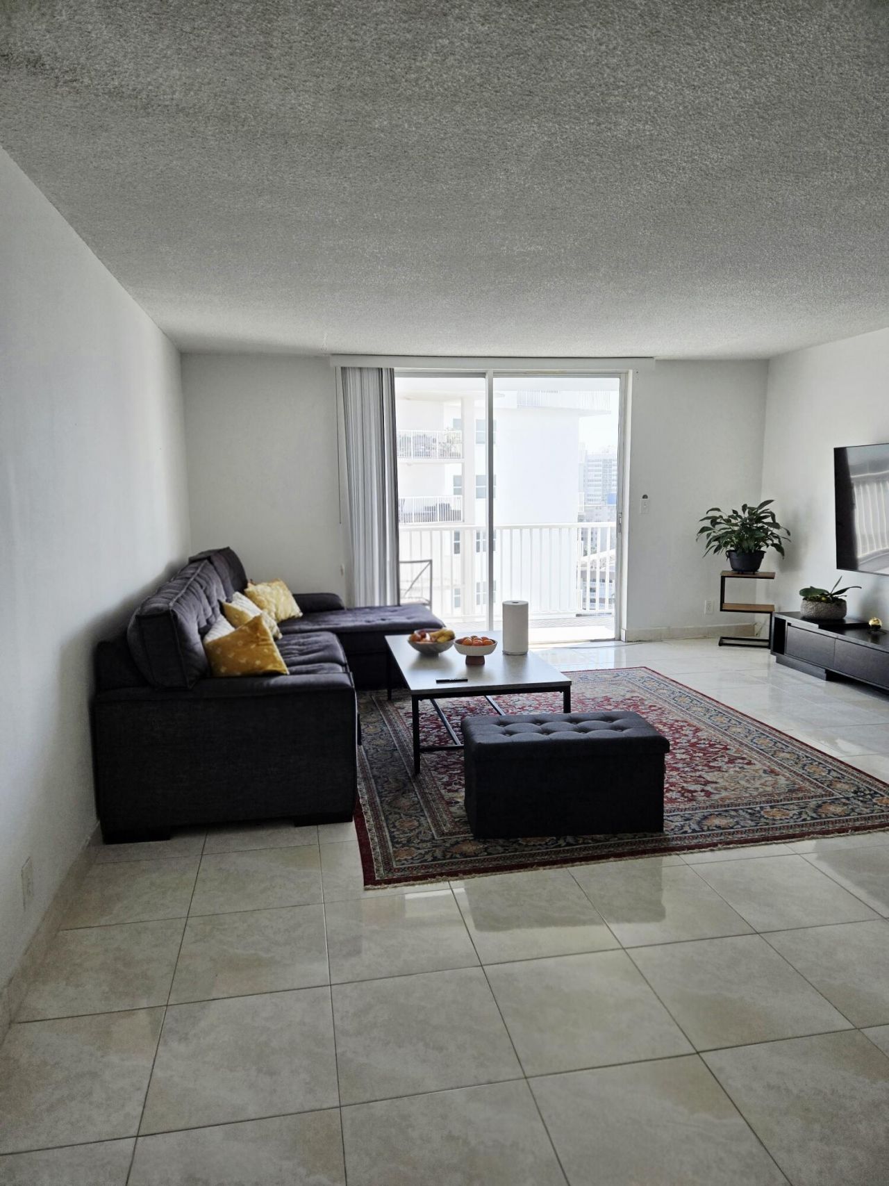 137 Golden Isles Drive, Unit 1202, Hallandale Beach, FL 33009 Photo