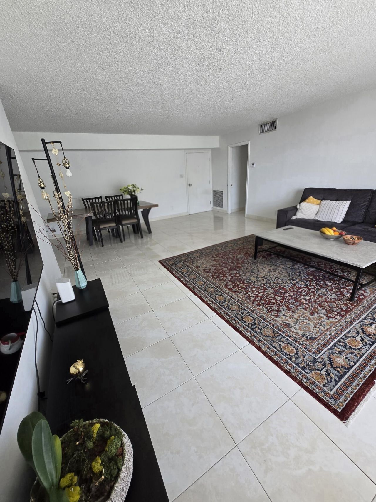 137 Golden Isles Drive, Unit 1202, Hallandale Beach, FL 33009 Photo