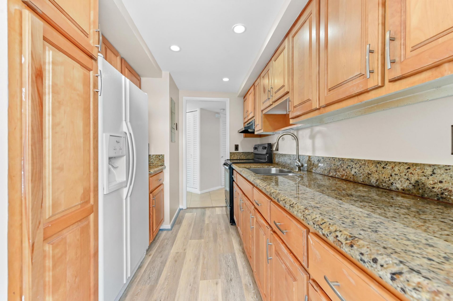 710 N Ocean Boulevard, Unit 710, Pompano Beach, FL 33062 Photo