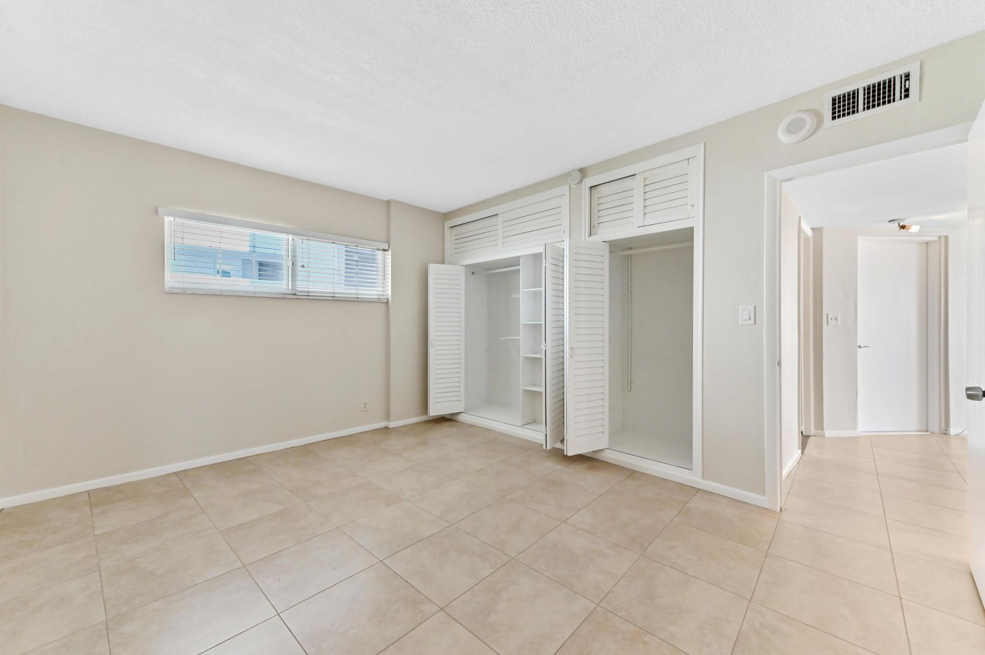710 N Ocean Boulevard, Unit 710, Pompano Beach, FL 33062 Photo