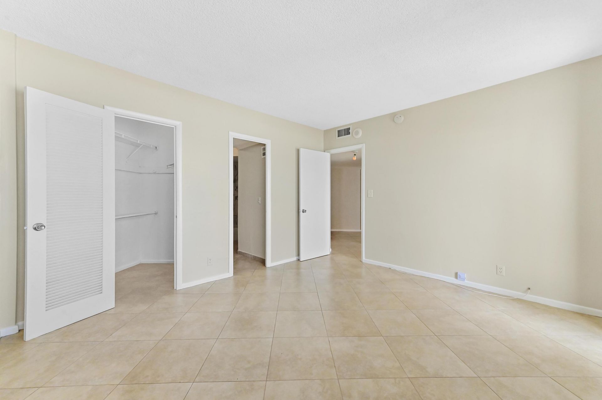 710 N Ocean Boulevard, Unit 710, Pompano Beach, FL 33062 Photo