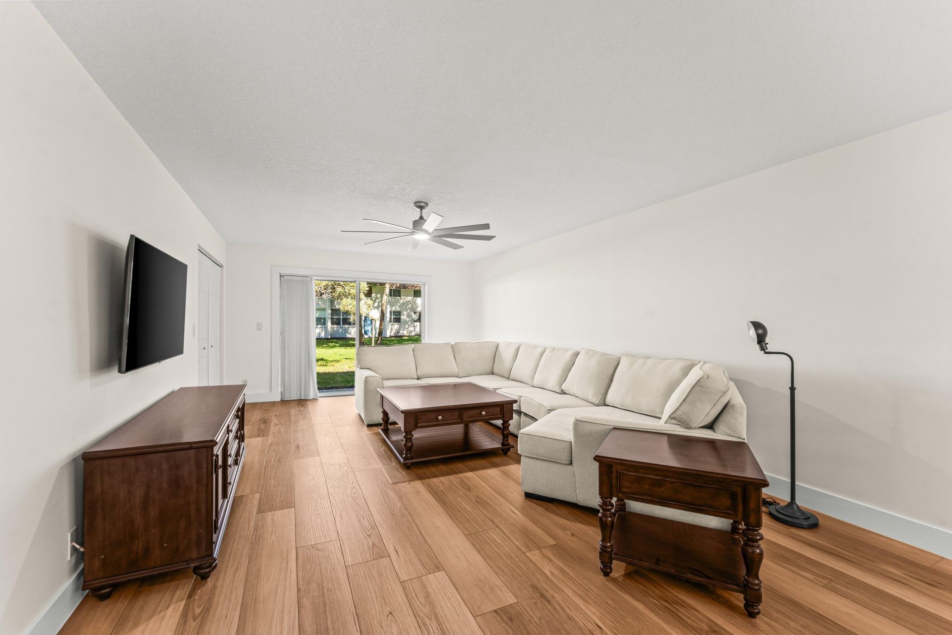 2905 SW 22nd Avenue, Unit 1030, Delray Beach, FL 33445 Photo