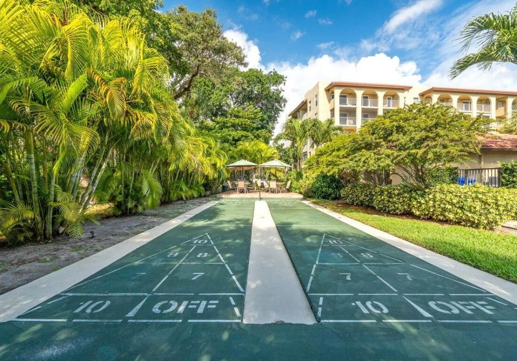 951 De Soto Road, Unit 233, Boca Raton, FL 33432 Photo