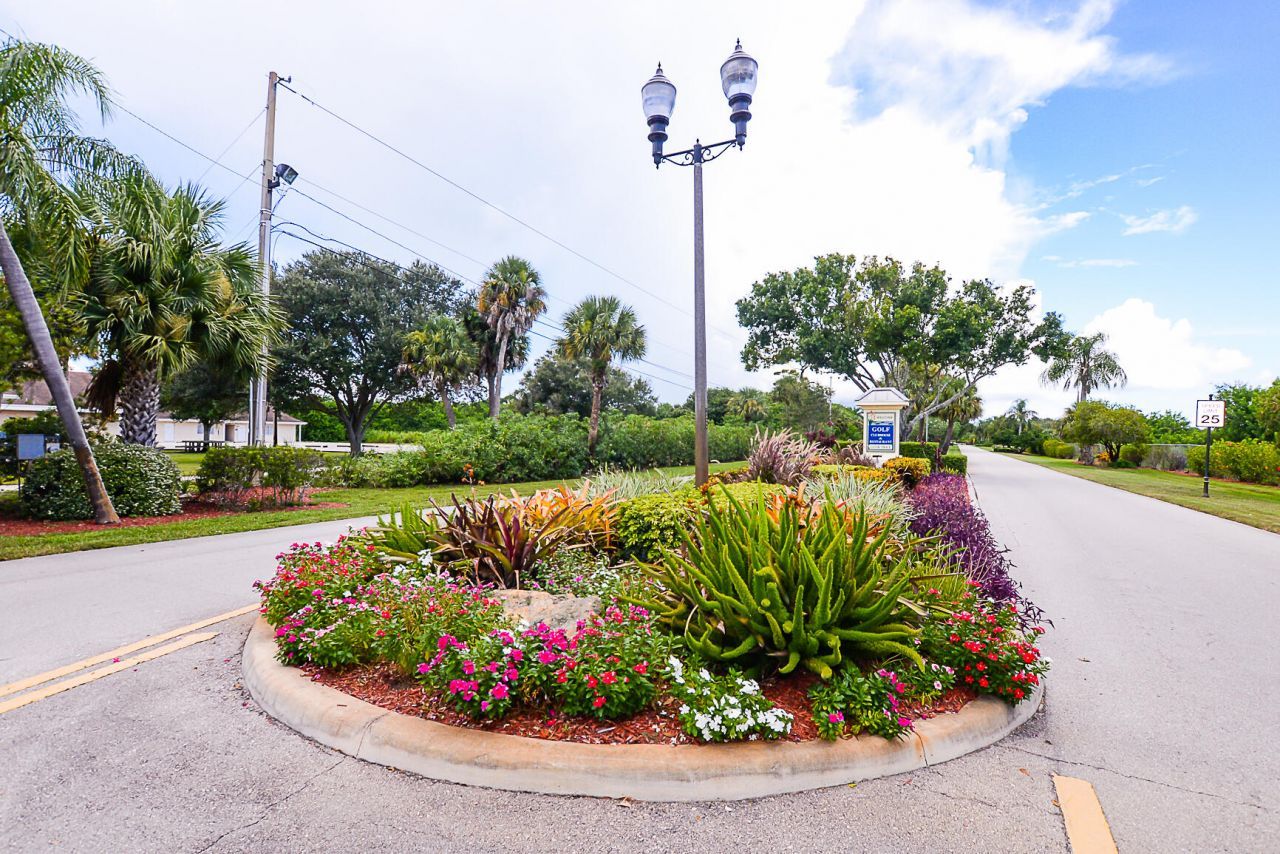 4190 Gator Greens Way, Unit 35, Fort Pierce, FL 34982 Photo