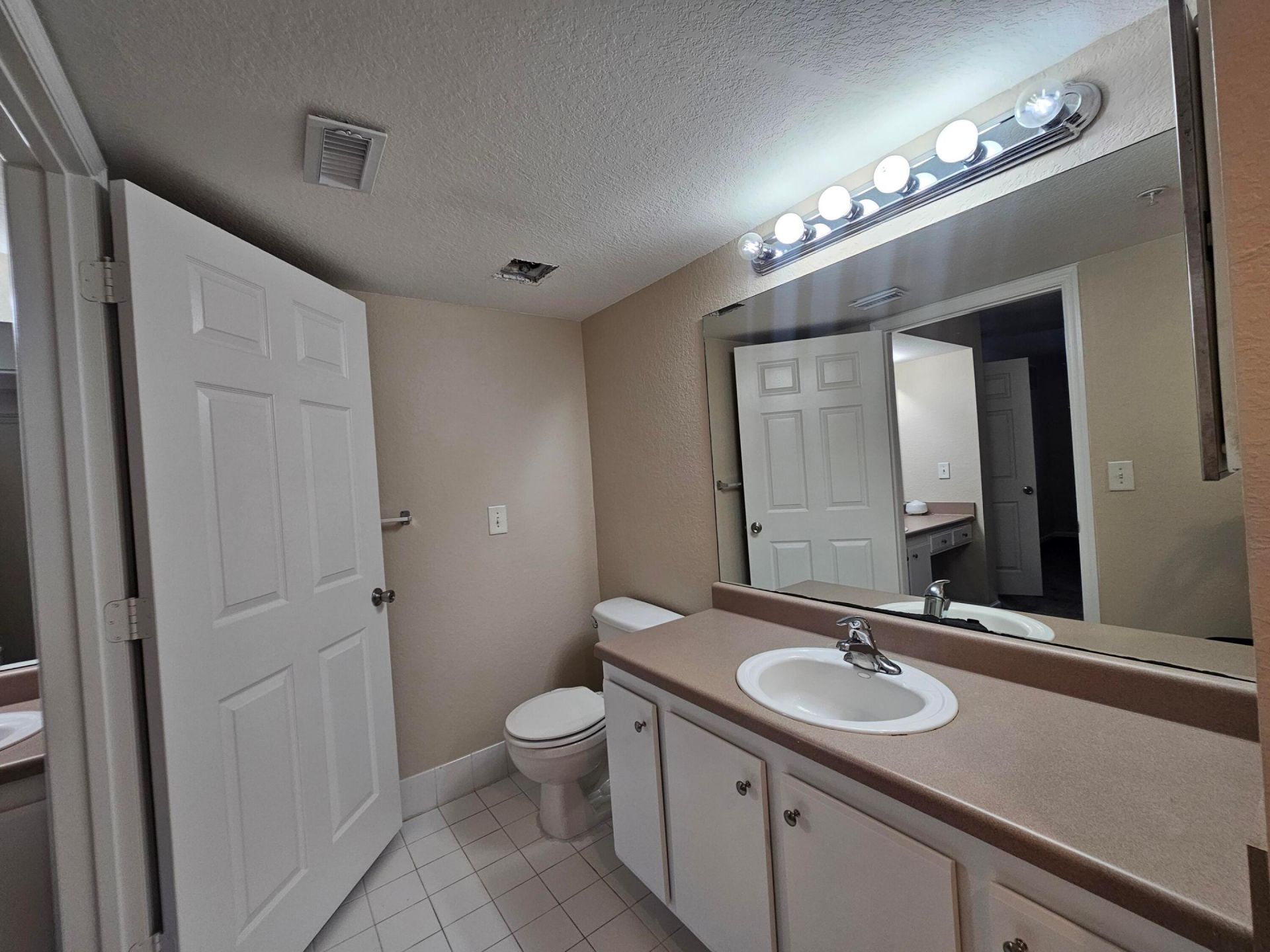 191 SW Palm Drive, Unit 201, Saint Lucie West, FL 34986 Photo