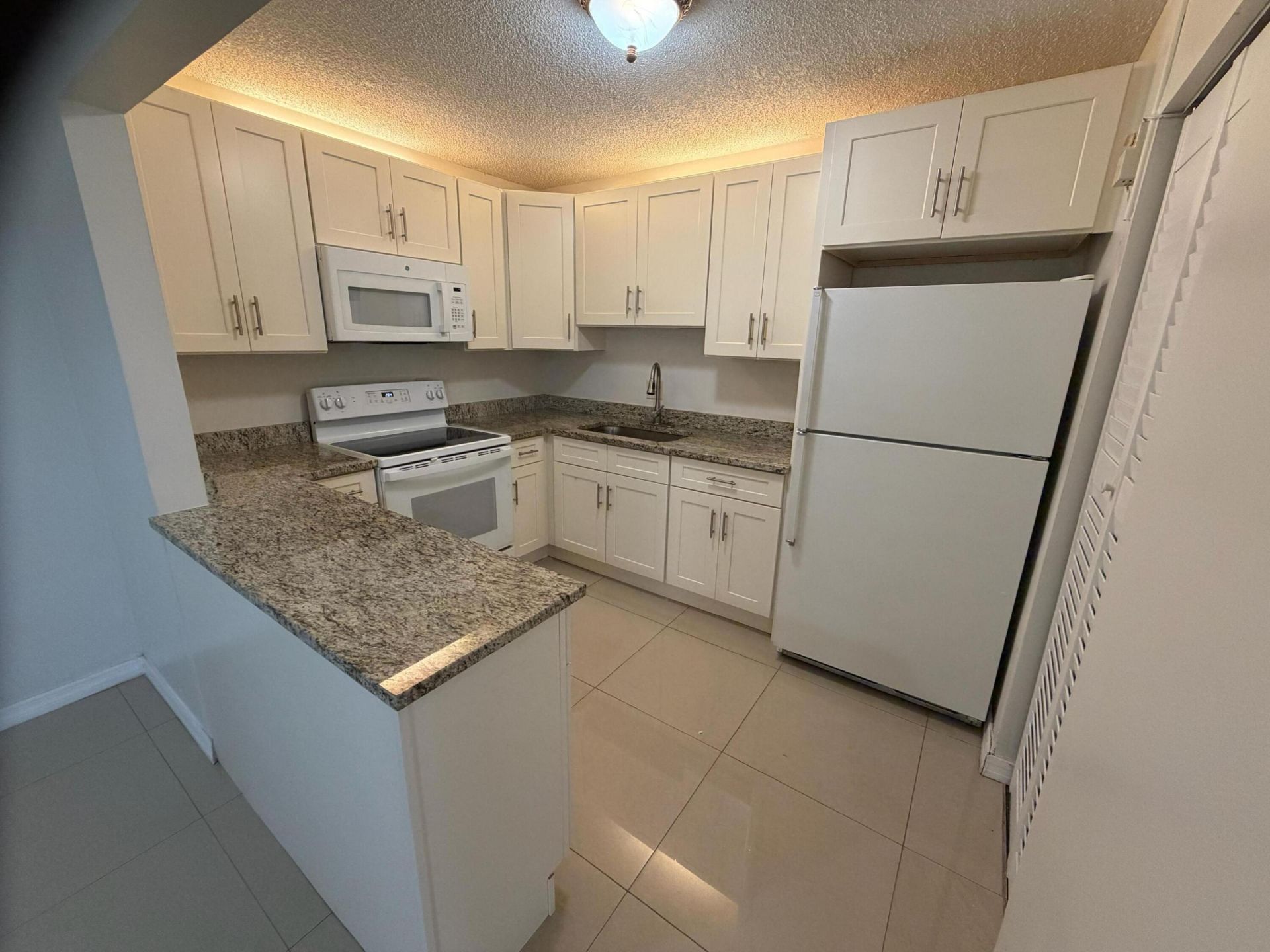 5930 Whispering Pine Way, Unit B-1, Greenacres, FL 33463 Photo