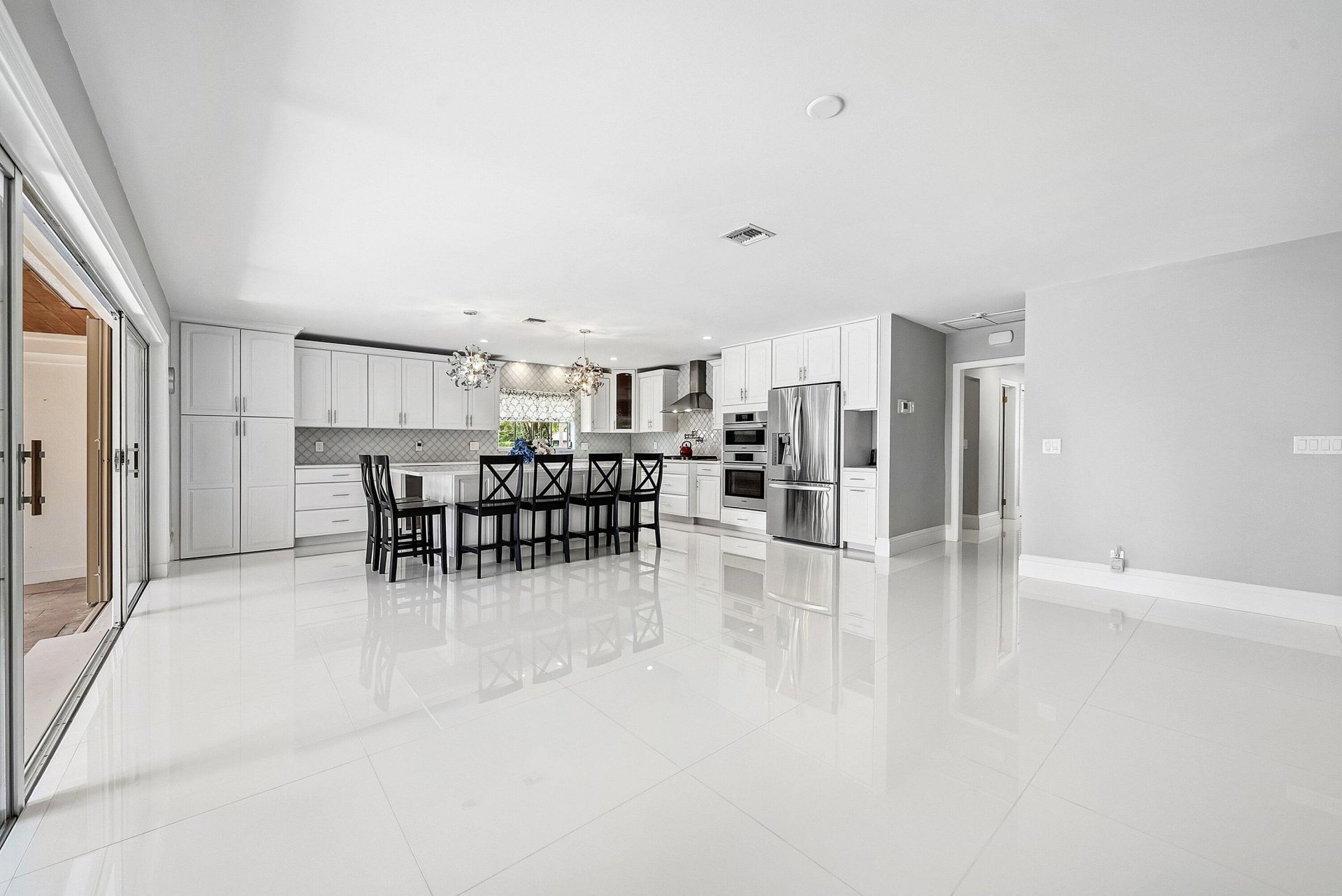 417 N Country Club Drive, Atlantis, FL 33462 Photo