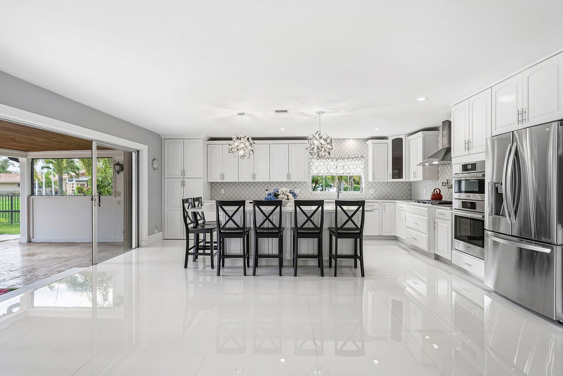 417 N Country Club Drive, Atlantis, FL 33462 Photo