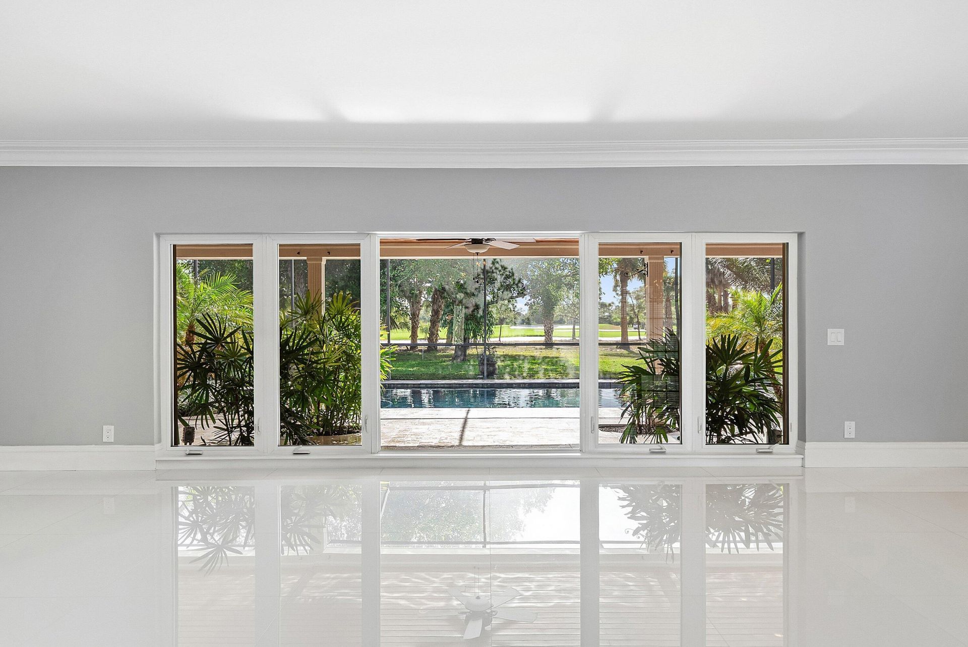 417 N Country Club Drive, Atlantis, FL 33462 Photo