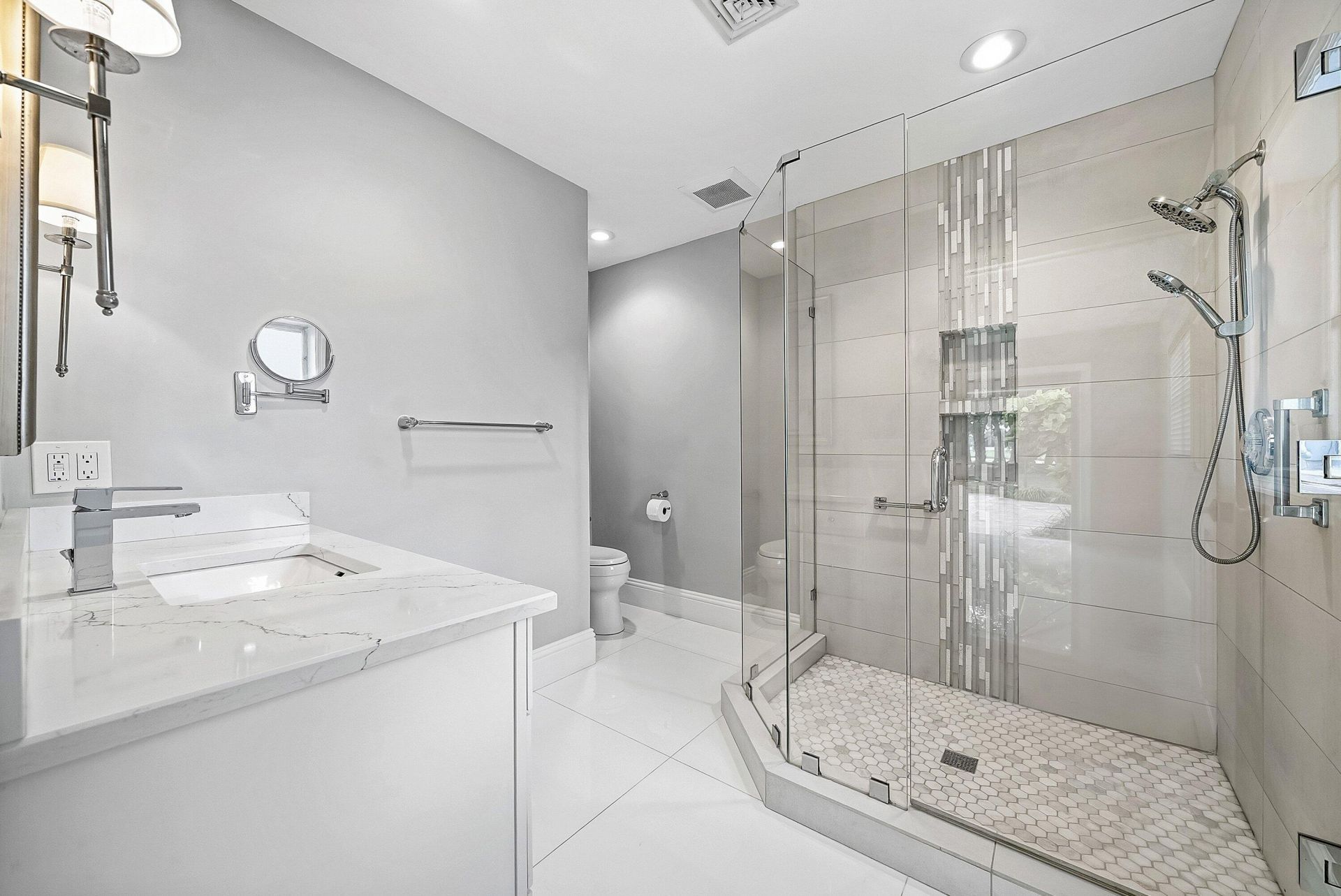 417 N Country Club Drive, Atlantis, FL 33462 Photo