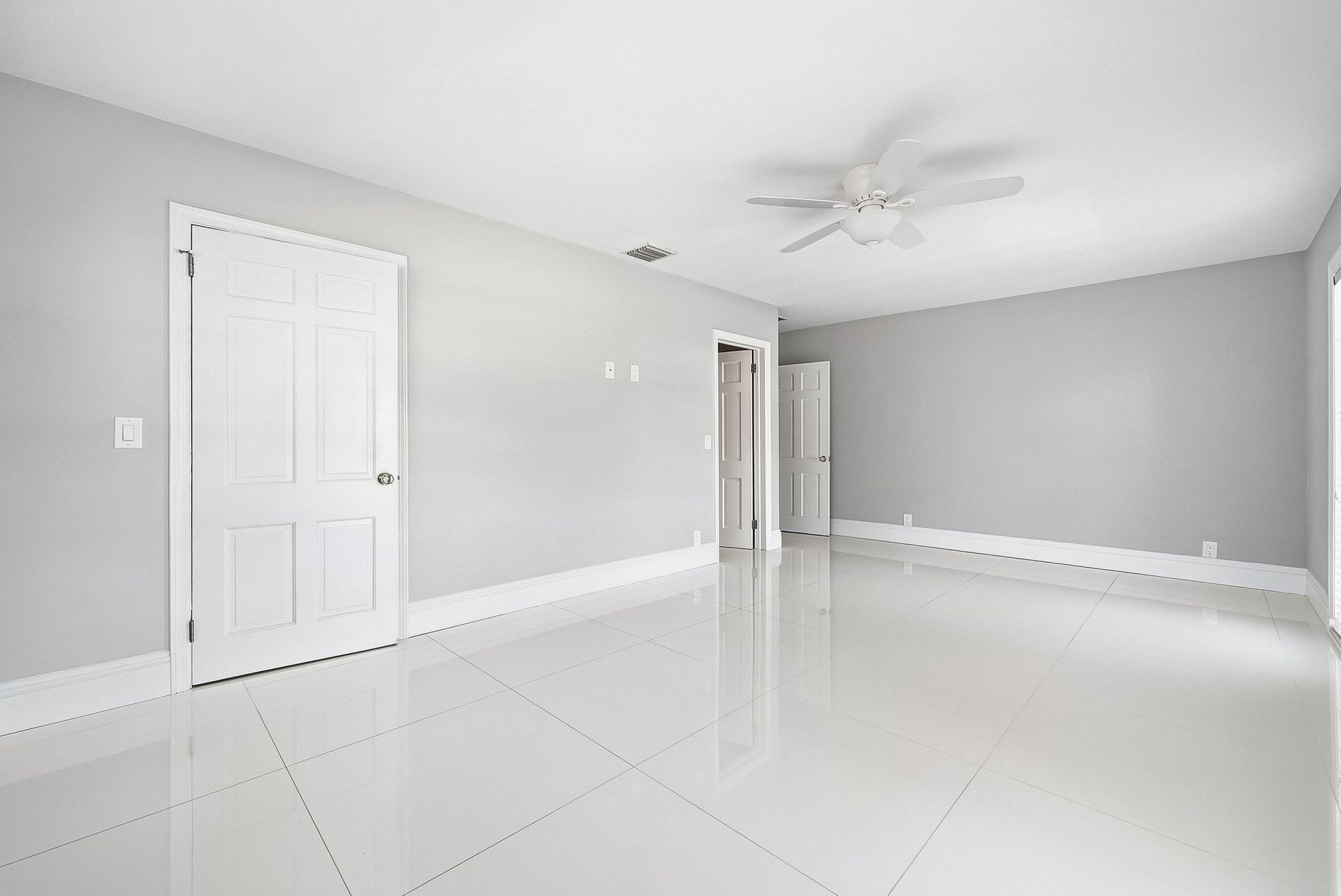 417 N Country Club Drive, Atlantis, FL 33462 Photo