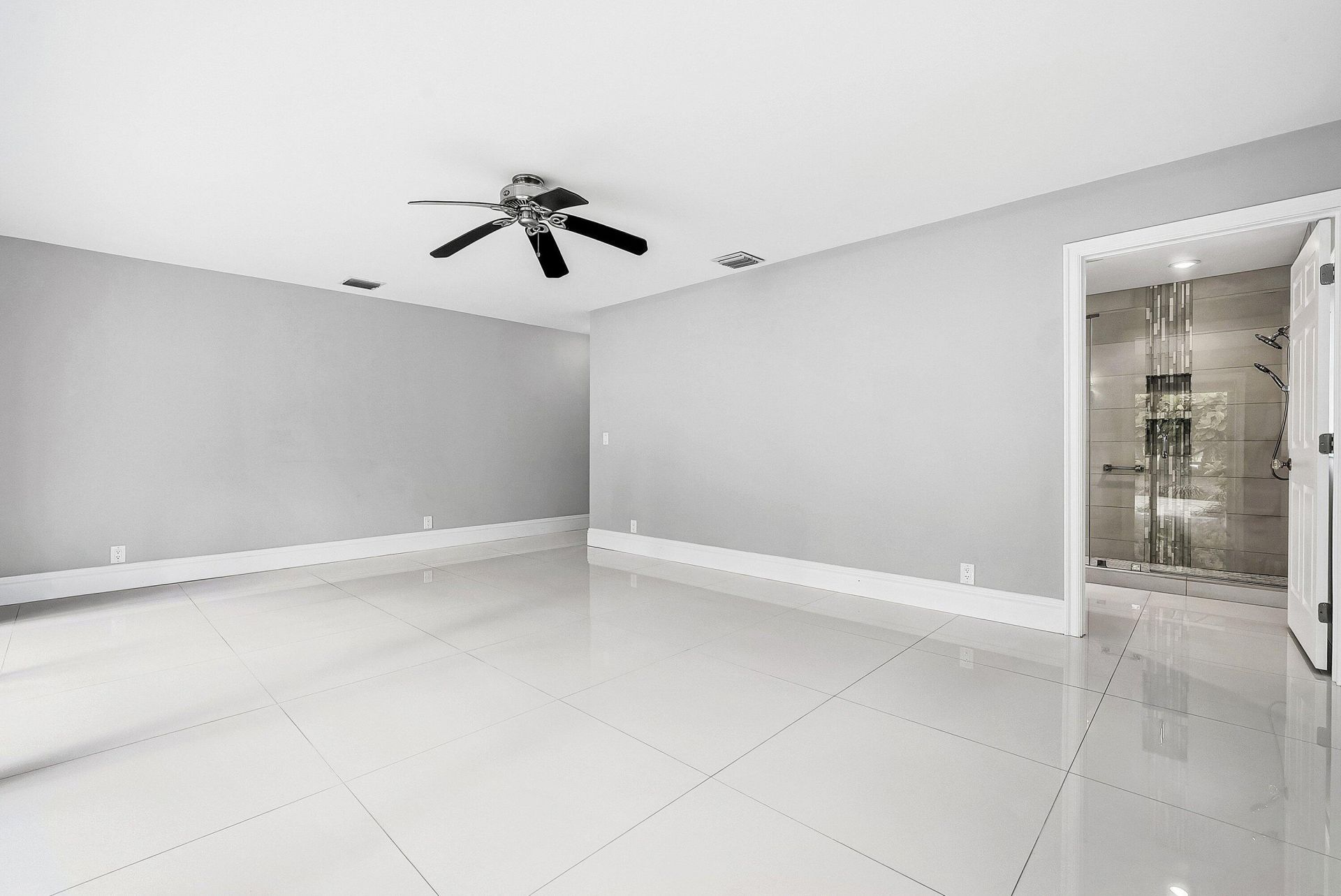 417 N Country Club Drive, Atlantis, FL 33462 Photo