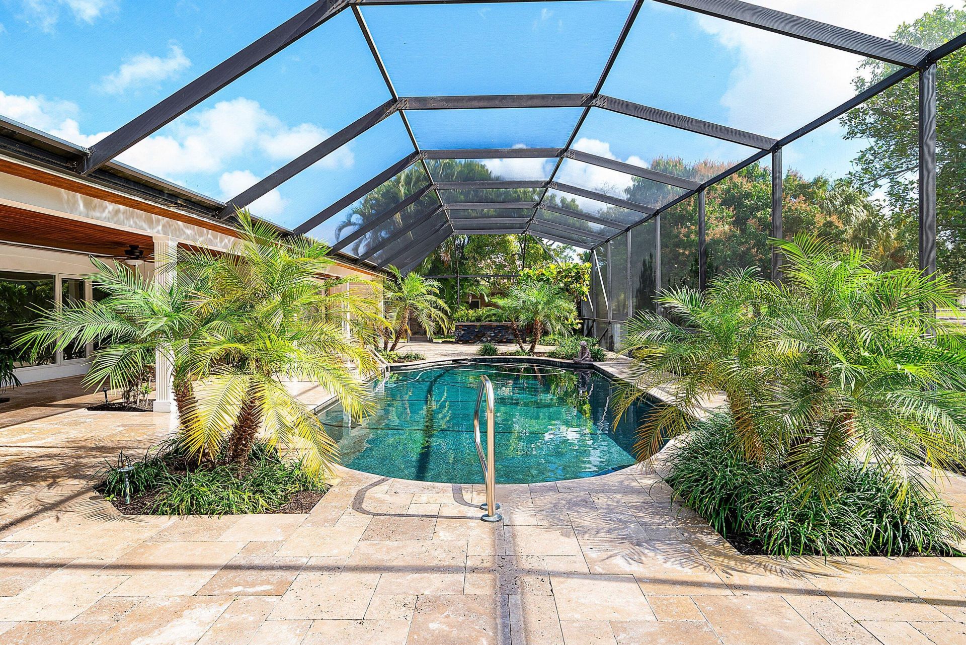 417 N Country Club Drive, Atlantis, FL 33462 Photo