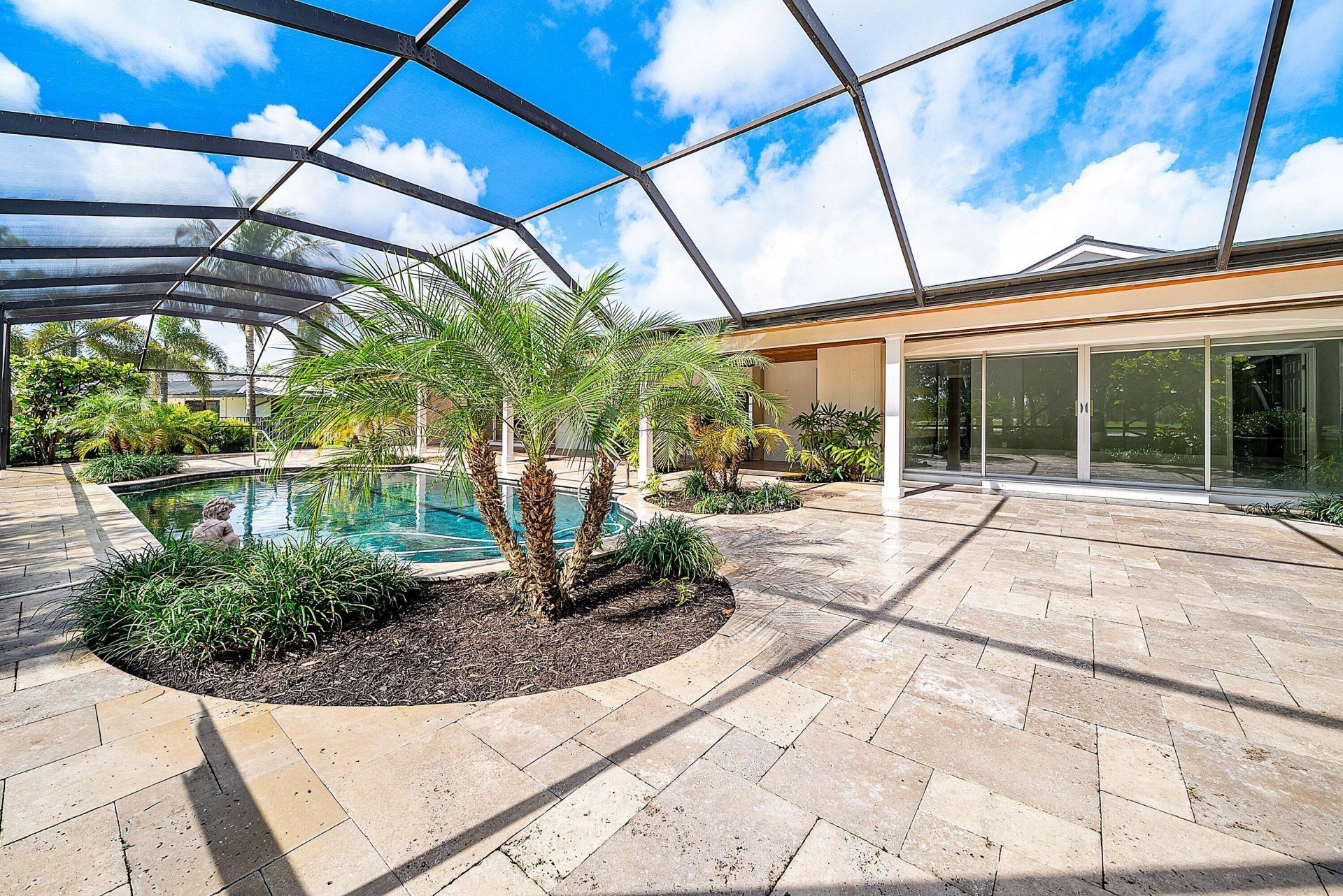 417 N Country Club Drive, Atlantis, FL 33462 Photo