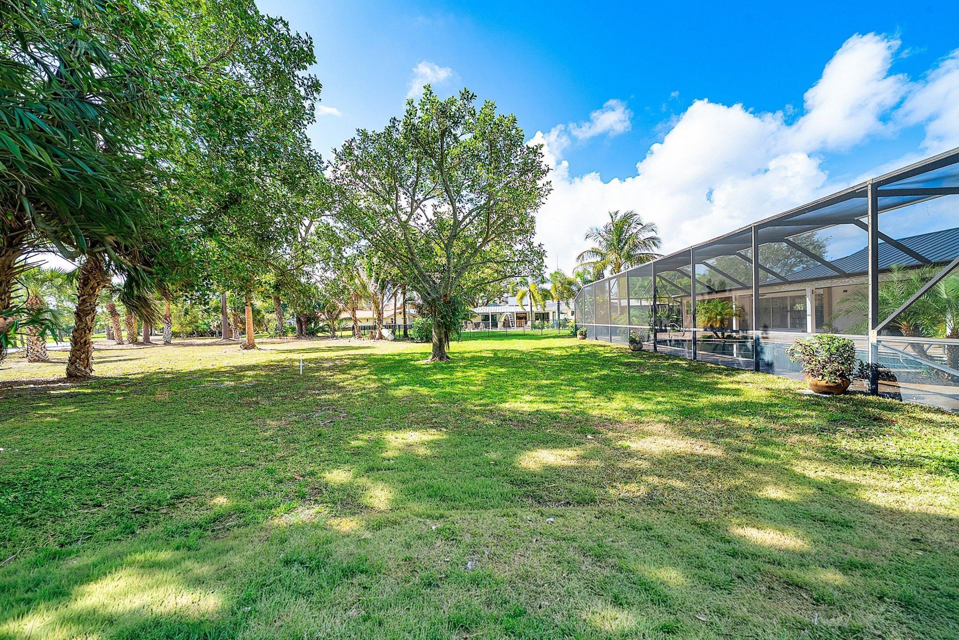 417 N Country Club Drive, Atlantis, FL 33462 Photo