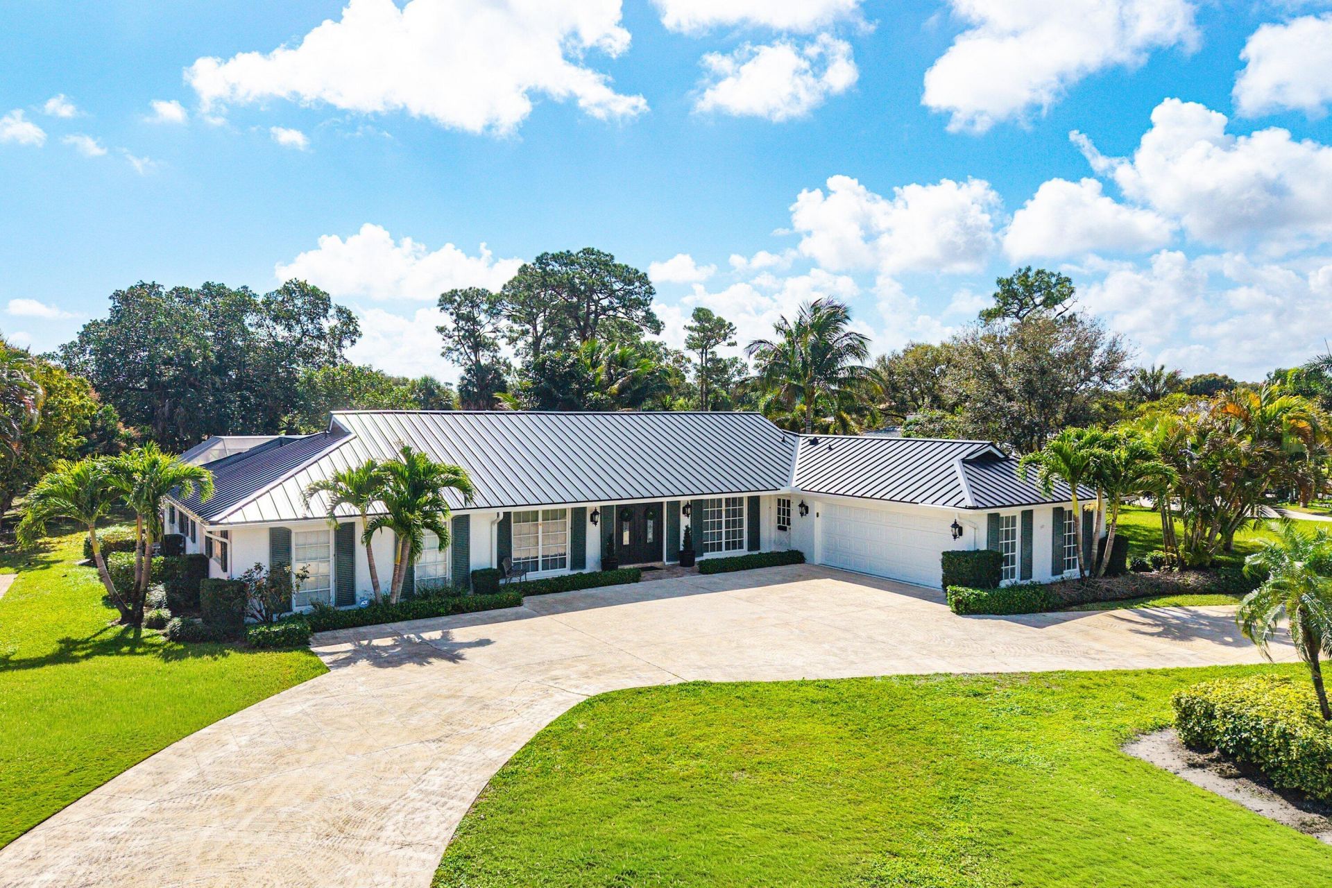 417 N Country Club Drive, Atlantis, FL 33462 Photo