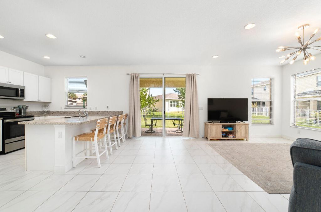 2011 NW Cataluna Circle, Port Saint Lucie, FL 34986 Photo