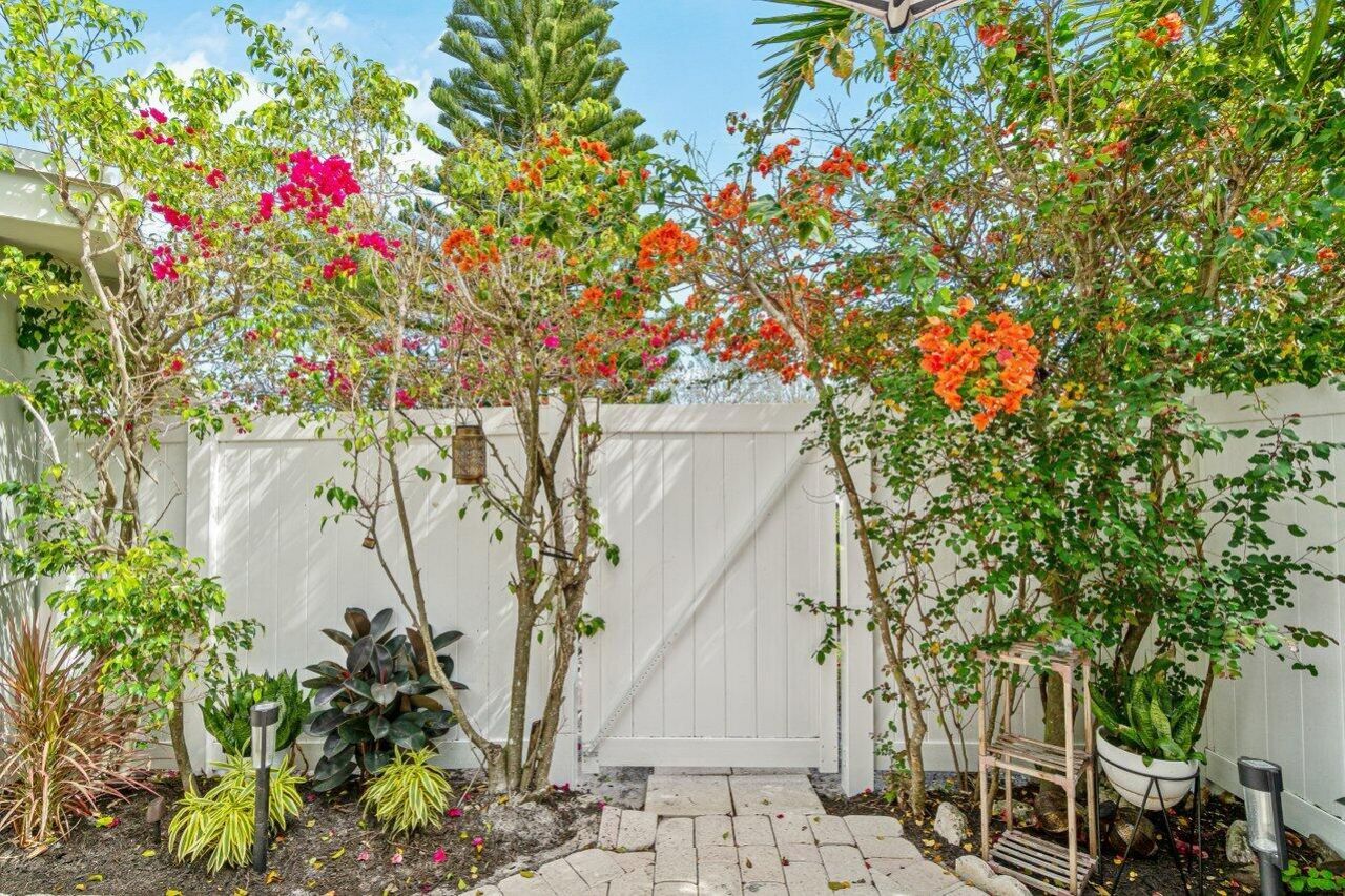 501 SW 8th Terrace, Boca Raton, FL 33486 Photo