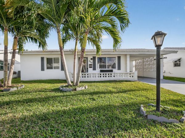 2010 SW 6th Avenue, Boynton Beach, FL 33426