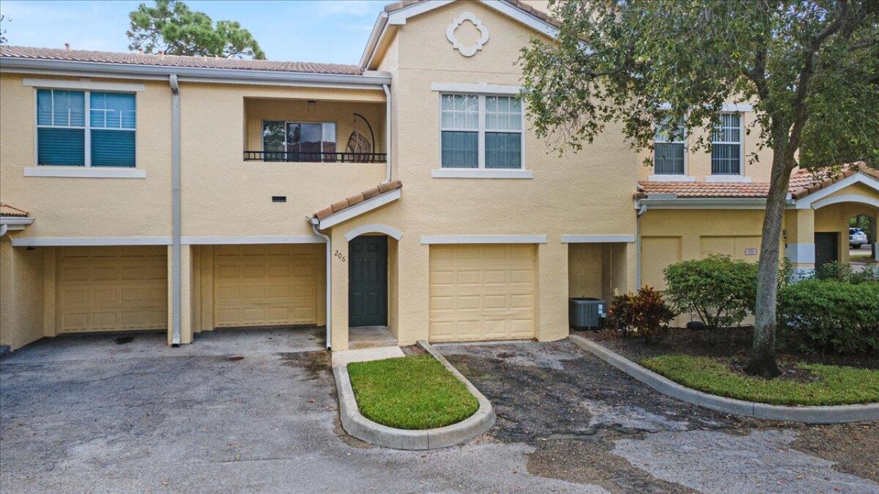 110 SW Peacock Boulevard, Unit 6-101, Saint Lucie West, FL 34986 Photo