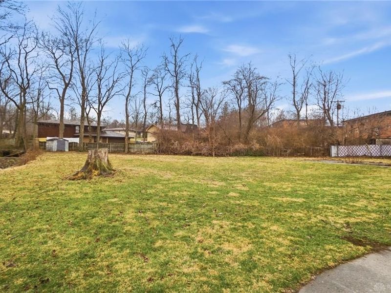 130 W Melford Avenue, Harrison Township, OH 45405 Photo 12