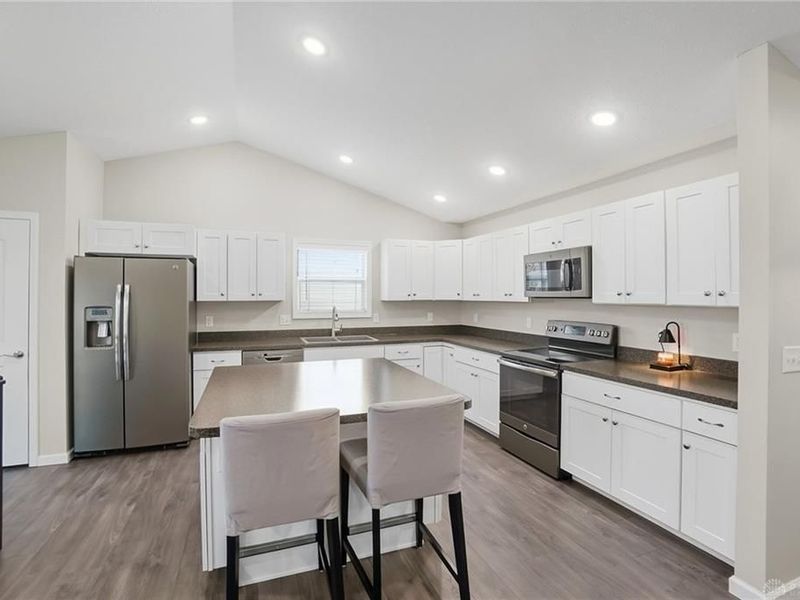 215 Riesling Drive, Englewood, OH 45322 Photo 8