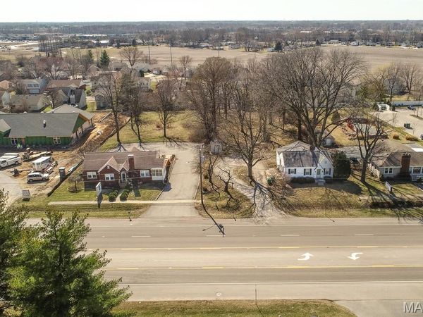 813 and 815 W Highway 50 , O'Fallon, IL 62269