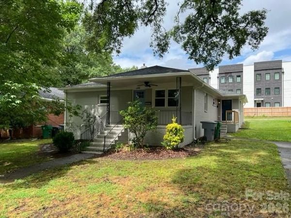 2205 Thurmond Place, Charlotte, NC 28205