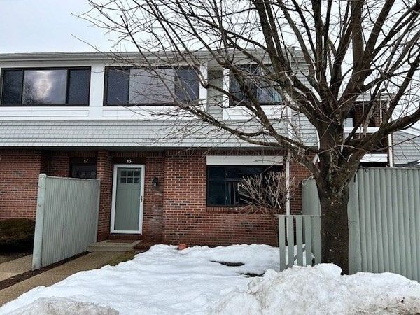 85 Rosewood Drive, Unit 28-1, Stoughton, MA 02072
