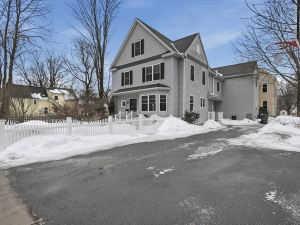5 Reynolds Avenue, Natick, MA 01760
