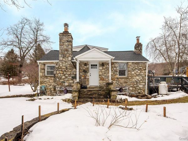 7 Overhill Road , Stormville, NY 12582