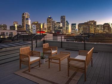 2224 Worthington Street, Dallas, TX 75204