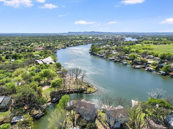 1332 S Lakeside Drive, Kingsland, TX 78611