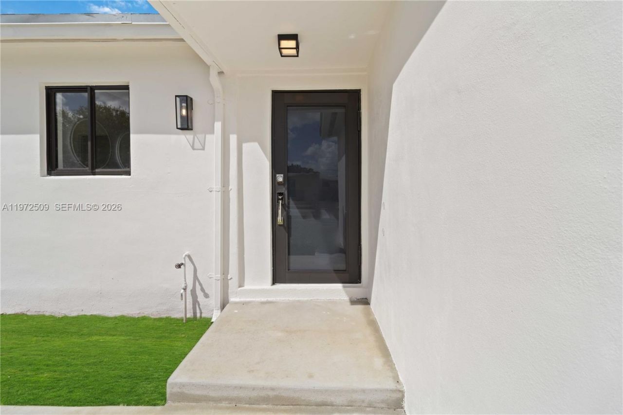 16910 SW 121st Ave, Miami, FL 33177 Photo