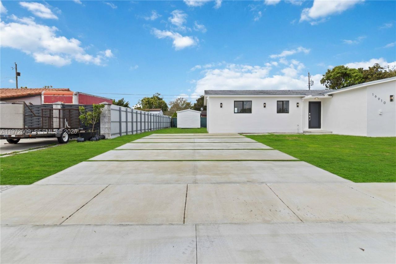 16910 SW 121st Ave, Miami, FL 33177 Photo
