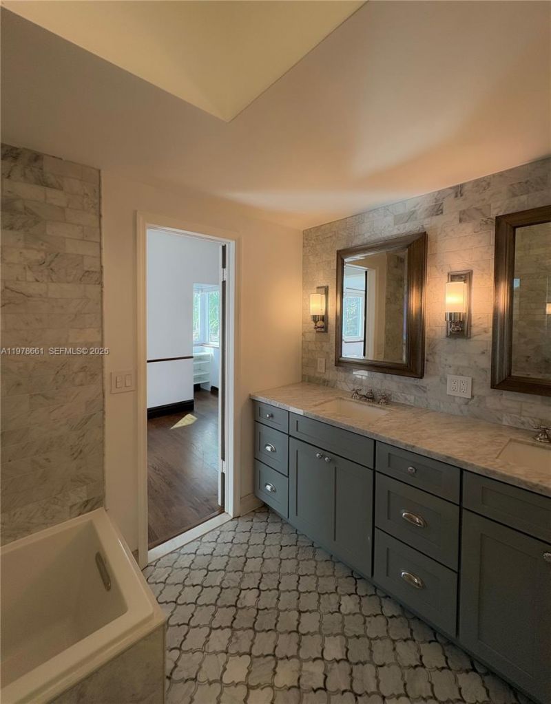 710 NE 72nd Ter, Miami, FL 33138 Photo