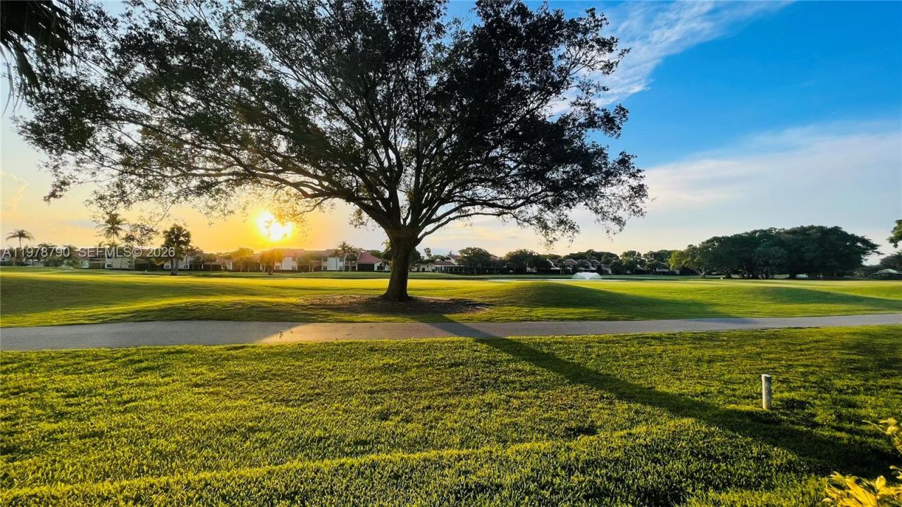 30 Windsor Lane, Palm Beach Gardens, FL 33418 Photo