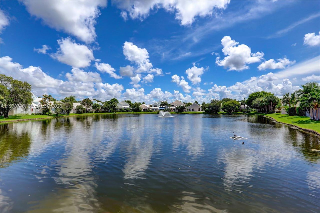 30 Windsor Lane , Palm Beach Gardens, FL 33418 Photo