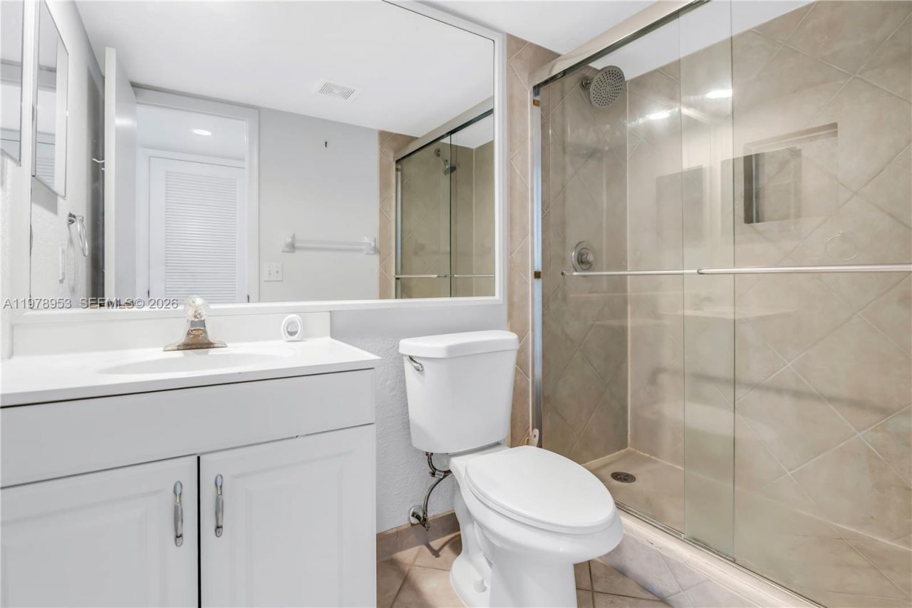 2322 S Cypress Bend Dr, Unit 311, Pompano Beach, FL 33069 Photo