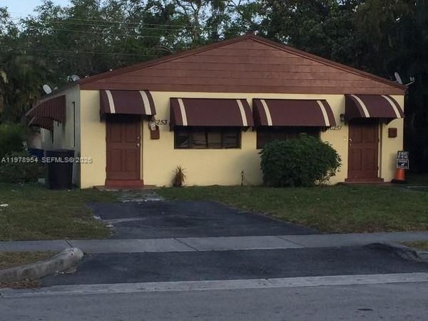 16251 NE 18th Pl , North Miami Beach, FL 33162