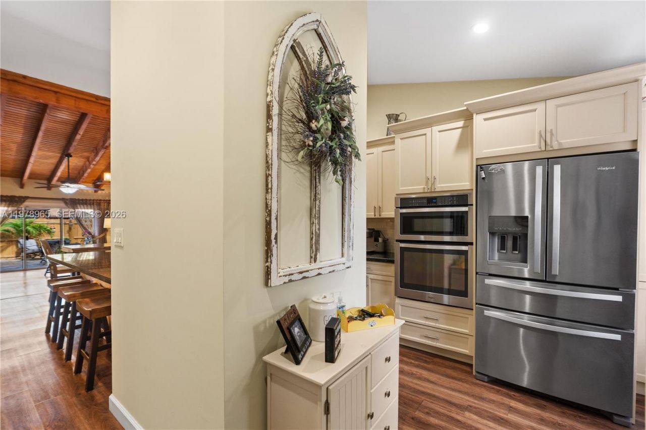 10301 Laurel Ct , Pembroke Pines, FL 33026 Photo