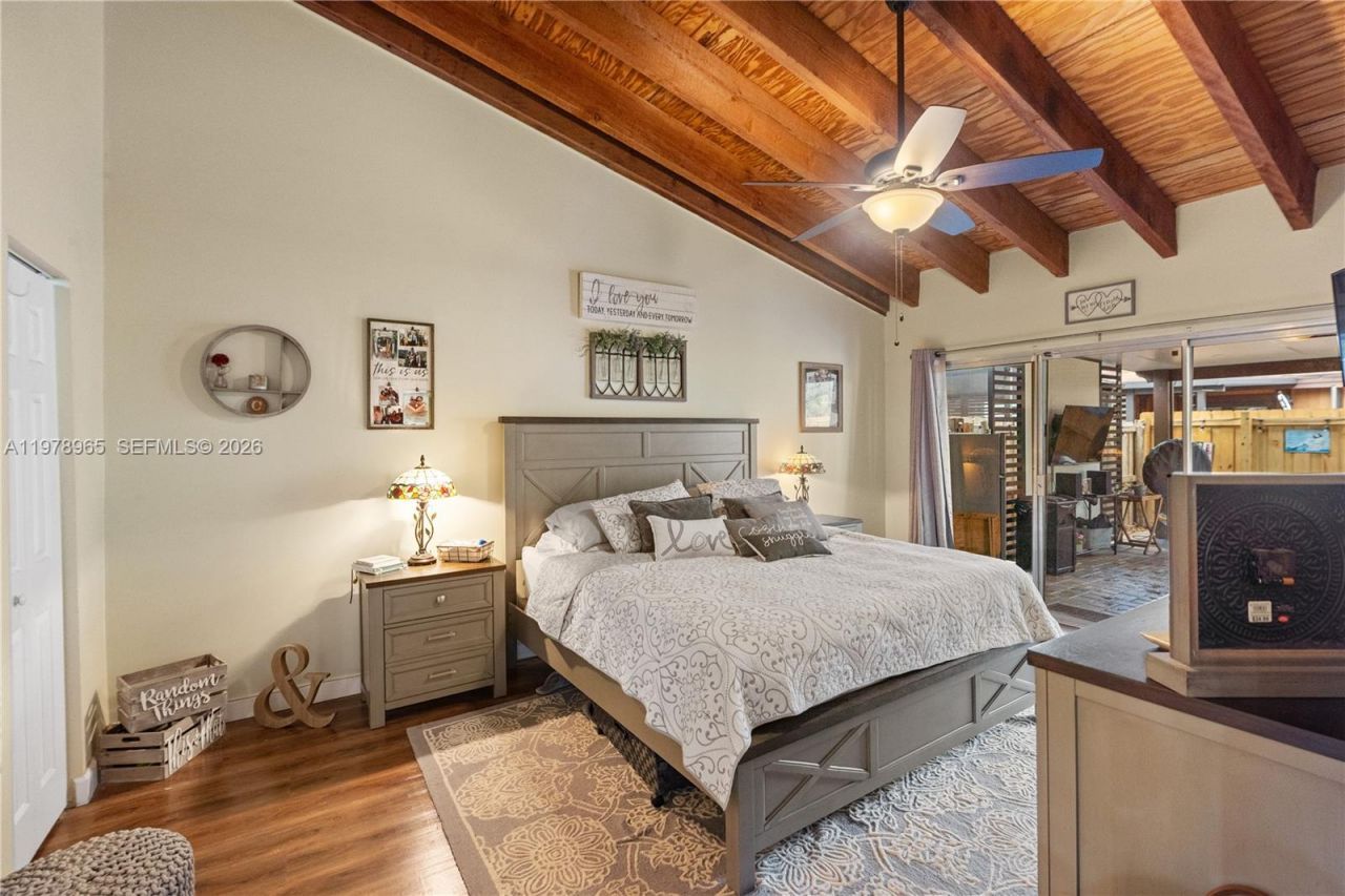 10301 Laurel Ct , Pembroke Pines, FL 33026 Photo