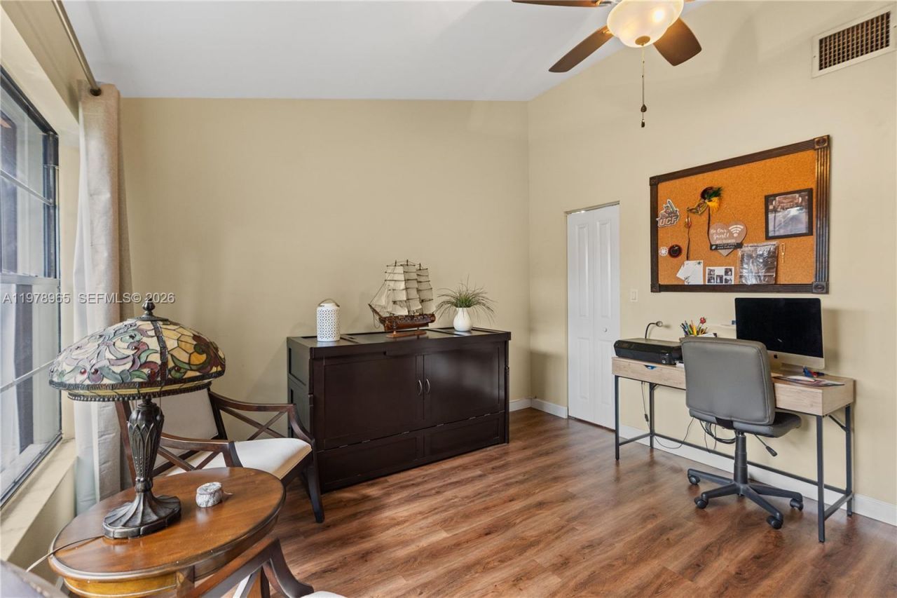 10301 Laurel Ct , Pembroke Pines, FL 33026 Photo