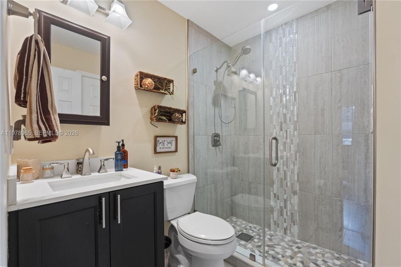 10301 Laurel Ct , Pembroke Pines, FL 33026 Photo