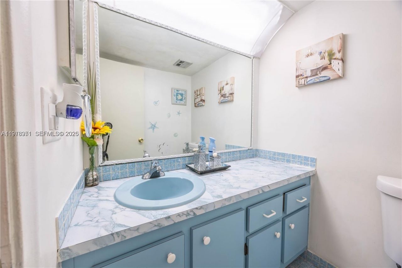 4751 NW 21st St, Unit 210, Lauderhill, FL 33313 Photo